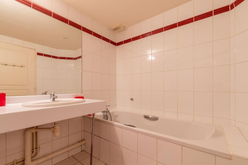 Port Royal Apart De Charme-Parking-Coeur De Ville Nantes Ngoại thất bức ảnh